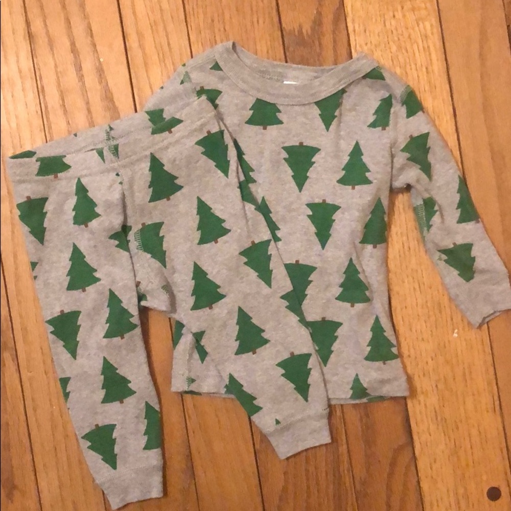 Hanna Anderson pajamas 6-9 months